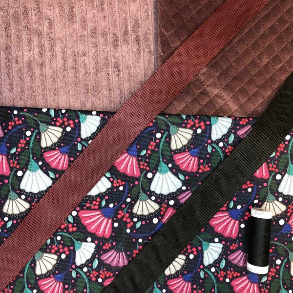 Canvas, Garden Stories by Emjo-Design, Schwarz mit Kobinationsmaterial